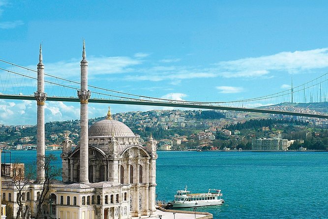 2 Continents Tour incl. Beylerbeyi Palace [full-day] - Group size, pickup, and the pace of the day