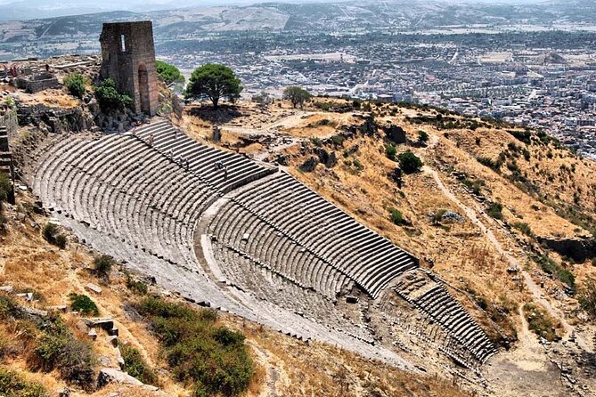 2-Days Gallipoli Troy Pergamon Acropolis Tour From Istanbul to Kusadasi - The guide can make the history click