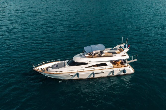 2 - Hours Bosphorus Yacht Cruise - What Two Hours on the Bosphorus Really Gives You
