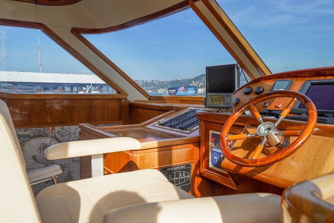 2 Hours Luxury Private Yacht Cruise on the Bosphorus - Bebek and Rumeli Fortress