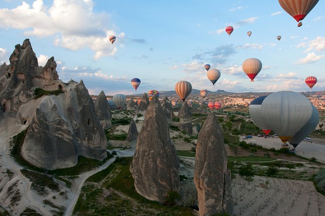 3-Day Cappadocia & Ephesus Tour from Istanbul - Day 1: Göreme, Avanos, and Cappadocia’s rock formations