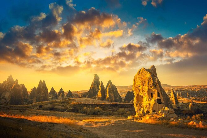 3 Days 2 Night Istanbul to Cappadocia Tour+Hot air Balloon Tour - Hotels, meals, and group size