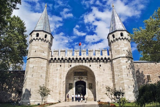 3 Days Istanbul Tour - Day 2: Dolmabahce, the Bosphorus, and Istanbul’s Asian side