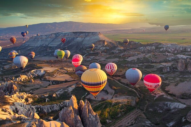 4-Day's Turkey Tour Cappadocia Ephesus and Pamukkale - Day 3: Hierapolis, white terraces, and Cleopatra’s Pool