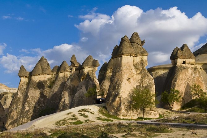 5-Day Best of Cappadocia, Pamukkale and Ephesus - Day one: fairy chimneys, pottery, and Uchisar