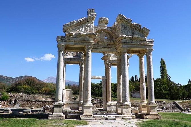 5 days Private Tour of Western Turkey (Troy-Pergamon-Ephesus-Didyma-Pamukkale) - Day One: Troy, Assos, and a Long Start
