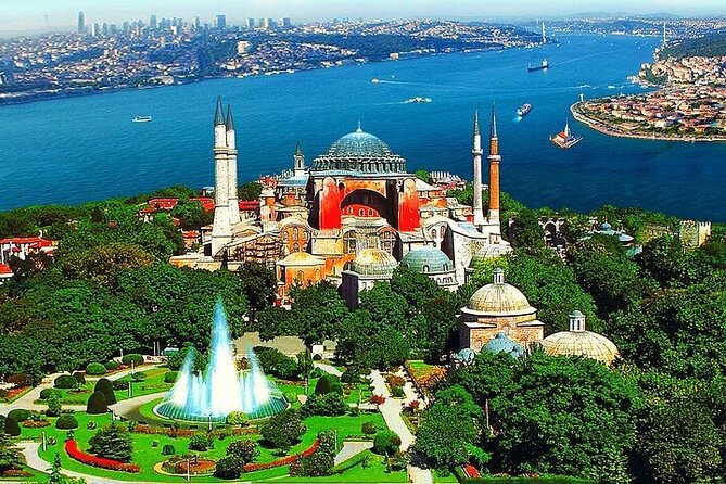 8-Day Private Guided Turkey Tour with Accommodation - Istanbul begins with an easy airport arrival