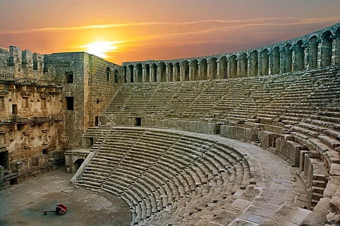 9 Days Turkey Package İstanbul Cappadocia Pamukkale Ephesus - Cappadocia’s carved valleys and working crafts
