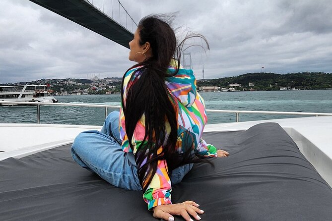 Afternoon Bosphorus Cruise Luxury Yacht with Professional Guide - Starting at 1:00 pm in Beyoğlu
