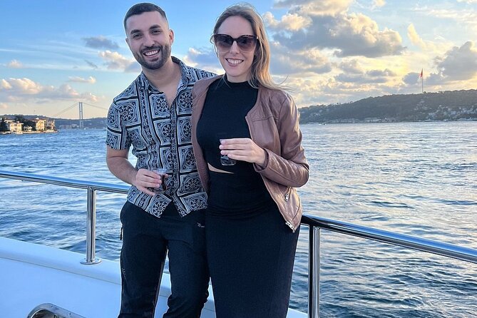 Afternoon Bosphorus Cruise Luxury Yacht with Professional Guide - Dolmabahçe Palace and the first Ottoman views