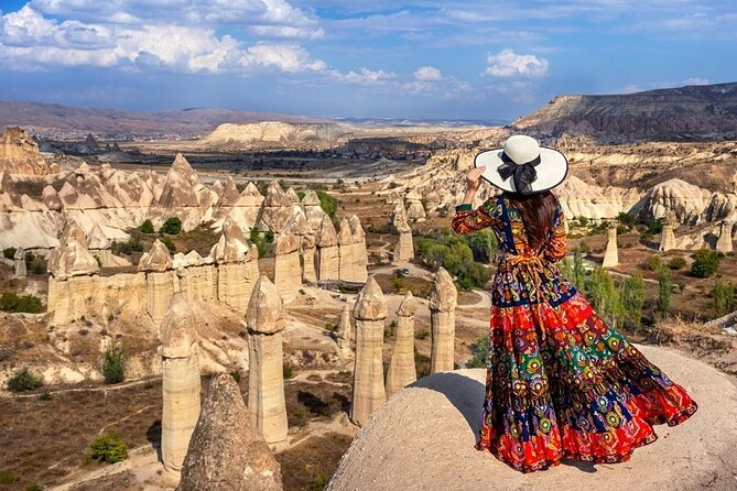 all inclusive/Day Trip Istanbul to Cappadocia Red Tour w Flight - Lunch, group size, and the shape of the tour