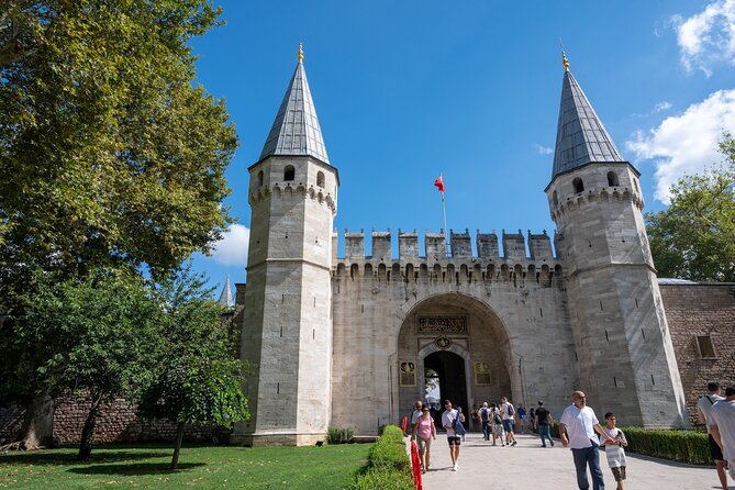 All Inclusive Full-Day Private Guided Cultural Tour of Istanbul - Entering the Blue Mosque