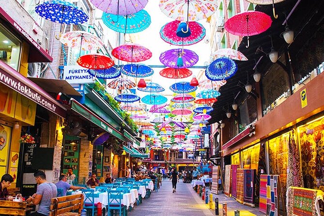Asian Side of Istanbul: Uskudar and Kadikoy Full Day Walking Tour - Lunch With a Bosphorus View