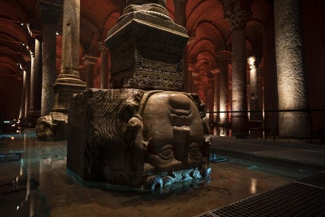Basilica Cistern, Galata Tower, Topkapi And Hagia Sophia Combo - Topkapi Palace and the 20-minute hosted entry