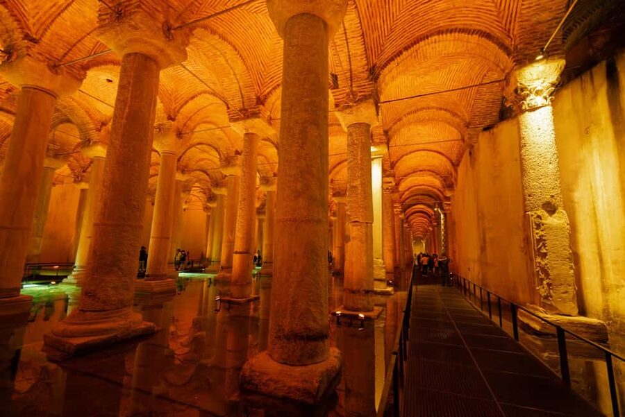 Basilica Cistern Guided Tour & Skip the Line Ticket - The Medusa heads and the details worth finding
