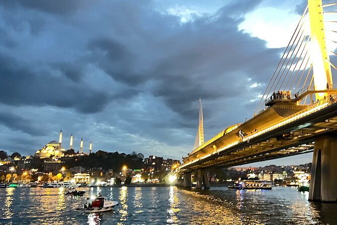 Best of Istanbul City Full-Day Tour with Transfers - Group or private tour?