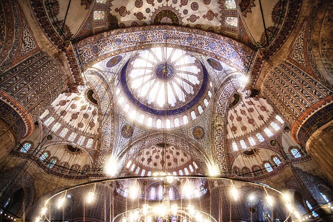 Best of Istanbul Tour - Rustem Pasha Mosque and lunch with a local pause