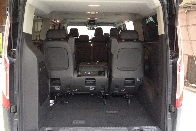 Beyoglu Region to IST Airport private transfer service - Drivers, communication, and the human touch