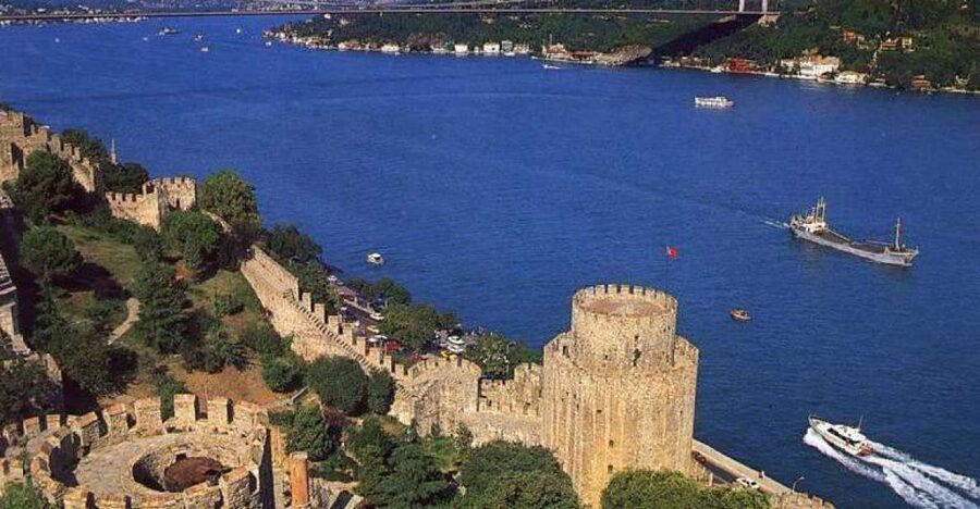 Bosphorus Boat Cruise & Two Continents Tour with Lunch - Istanbul in one long, busy day