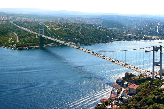 Bosphorus Cruise and Asian Side with Lunch from Istanbul - Beylerbeyi Palace in 30 Minutes
