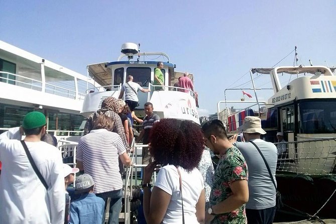 Bosphorus Cruise and Two Continents Tour with Lunch - Beylerbeyi Palace and the Ottoman summer residence