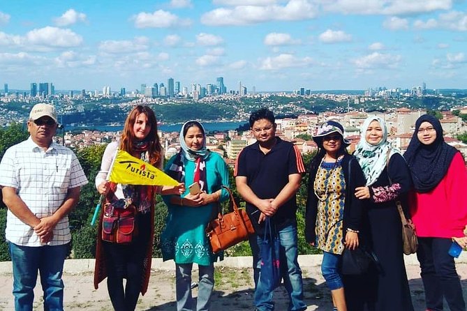 Bosphorus Cruise and Two Continents Tour with Lunch - Guide service and the shape of the day