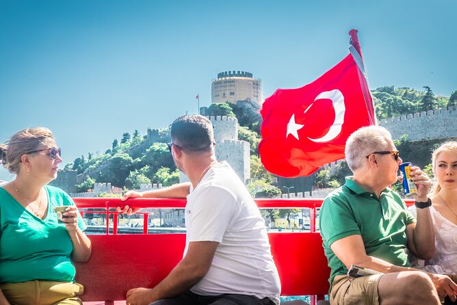 Bosphorus Cruise Boat Tour İstanbul And Golden Horn With Guide - What the guide adds, and what the guide does not