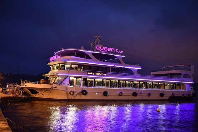 Bosphorus Dinner Cruise & Night Show from Istanbul - What this Bosphorus night is really like