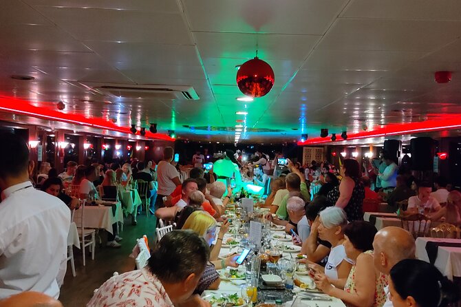 Bosphorus Dinner Cruise Tour with Private Table - What You Eat During the Three Hours