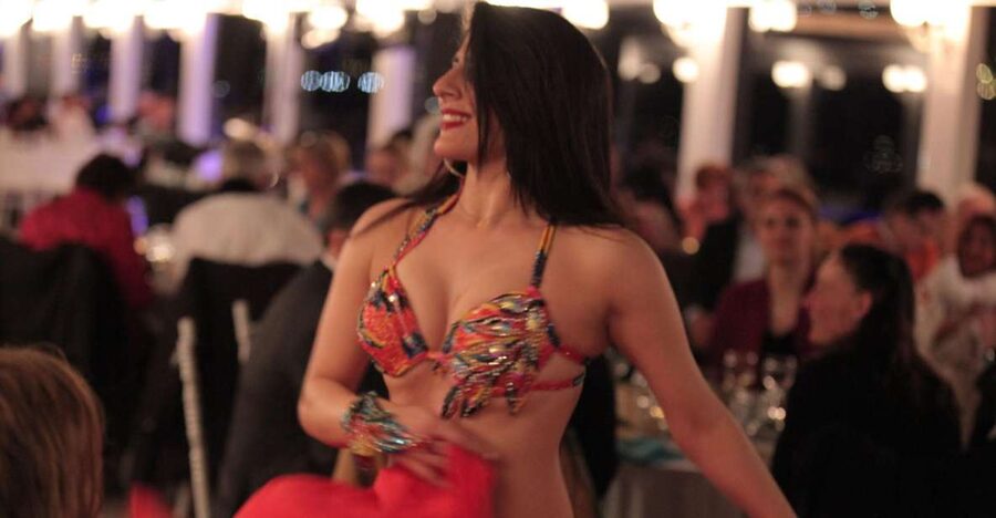 Bosphorus: Dinner Cruise with Live Performances Experience - Timing, transfers, and practical planning