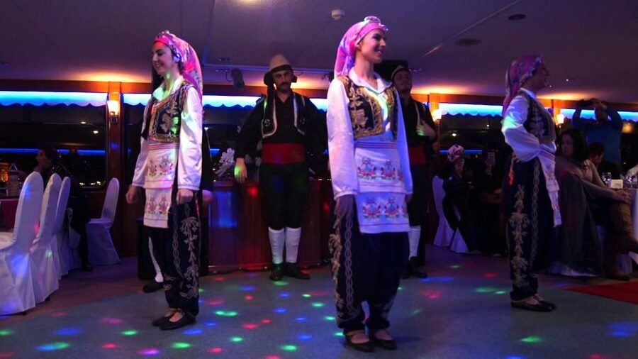 Bosphorus: Dinner Cruise with Live Performances Experience - My final call on the experience
