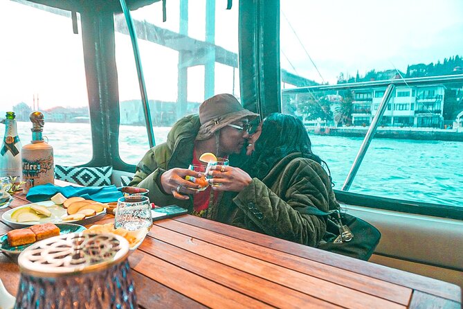 Bosphorus Dinner / Lunch Cruise - Private and Customizable - Guide service and the pace of the boat