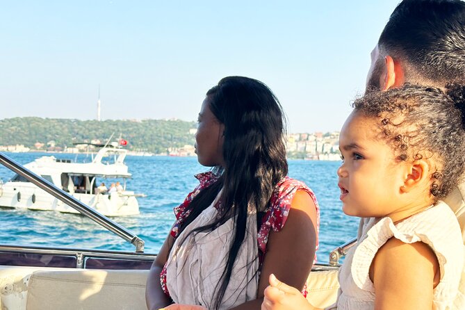 Bosphorus & Golden Horn: Sunset Yacht Cruise with Expert Guide - Maiden’s Tower and the return toward the old city