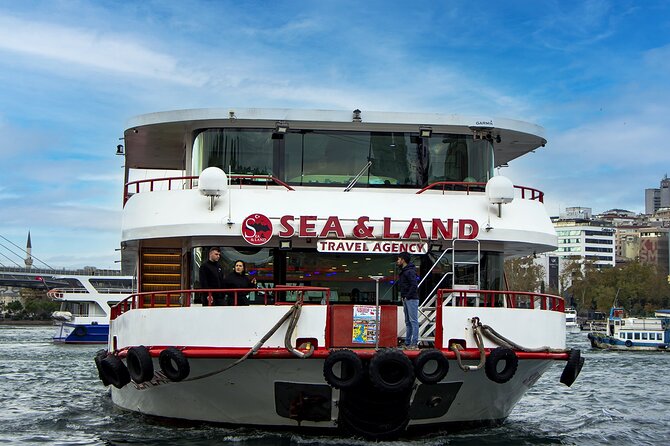 Bosphorus Sightseeing Cruise Tour with Audio Guide - The Asian shore: fortresses, palaces, and quiet neighborhoods