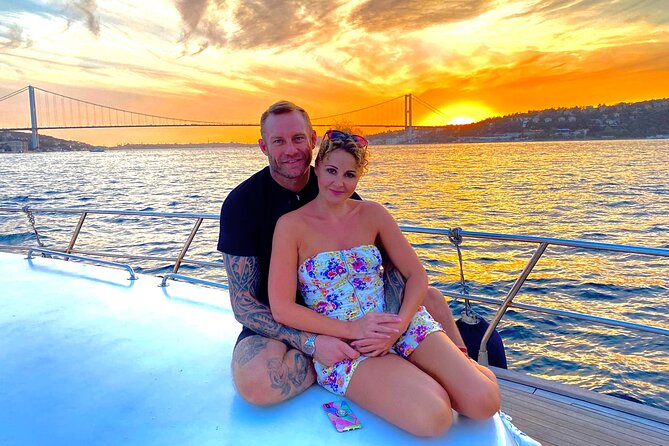 Bosphorus Sunset or Daytime Yacht Cruise with Snacks & Live Guide - What the onboard food and service are really like