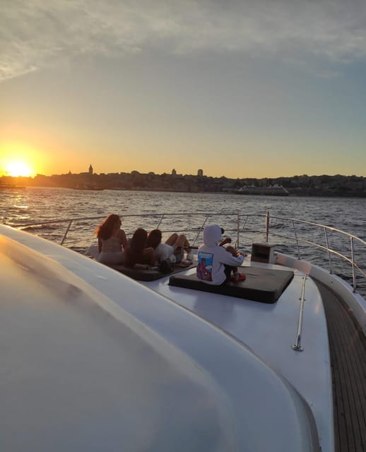 Bosphorus Sunset Yacht Cruise with Guide & Snacks - Maiden’s Tower and the return to the lights