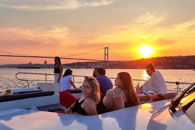 Bosphorus Sunset Yacht Experience: Istanbul’s Best - Dolmabahçe Palace and Ortaköy Mosque
