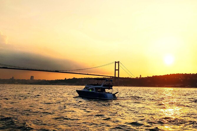 Bosphorus Yacht Cruise at Sunset with Snacks - Why the Bosphorus is the right place to begin