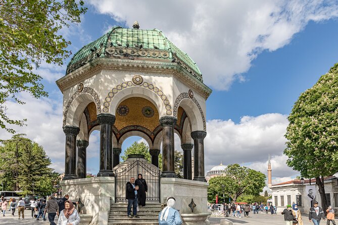 Byzantian and Ottoman City Tour Museum fees Lunch Inc - Hagia Sophia: a building shaped by religious change