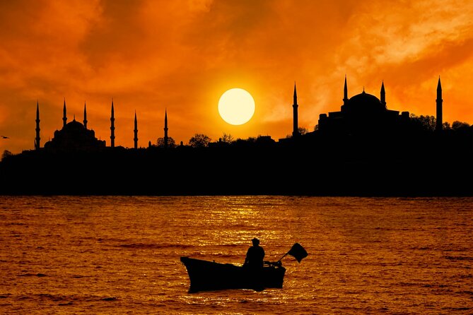 Circle Istanbul (Extraordinary Istanbul) - Balat and the old quarters around Fener