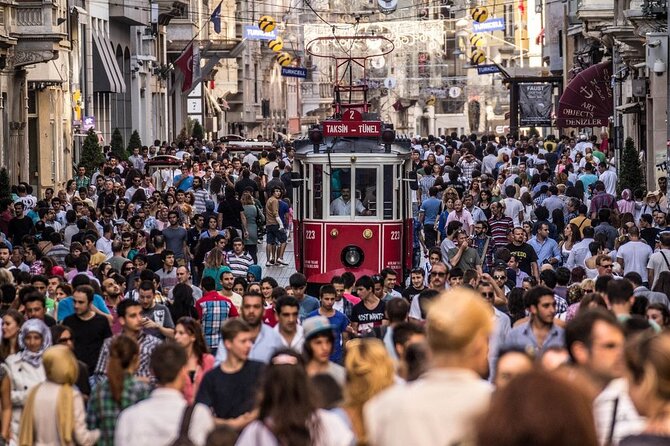 Colors of Istanbul: 1, 2 or 3-Day Guided Private Istanbul Tours - The Grand Bazaar is more than a shopping stop