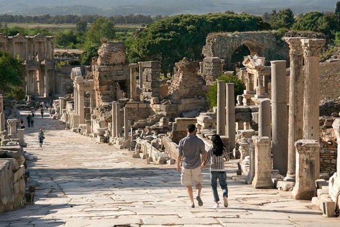 Daily Small Group Ephesus Tour From Istanbul by Flight - Isa Bey Mosque and the day’s final change of pace