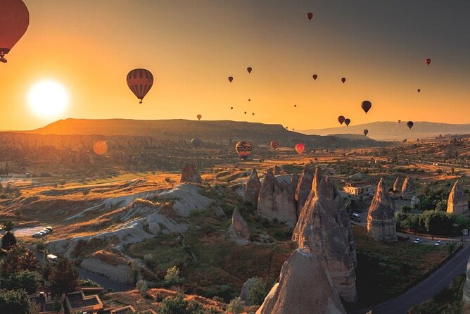 Day Trip to Cappadocia from/to Istanbul with FLIGHT+LUNCH - Paşabağı and the mushroom-shaped fairy chimneys