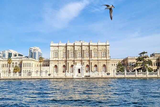 Dolmabahçe Palace and Sunset Tour on Luxury Yacht - Küçüksu and Beylerbeyi Palaces from the water