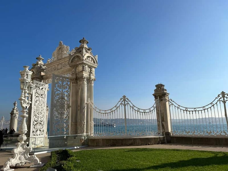 Dolmabahce Palace & Harem Fast-Track Entry with Audio Guide - Inside the Selamlik, the official palace