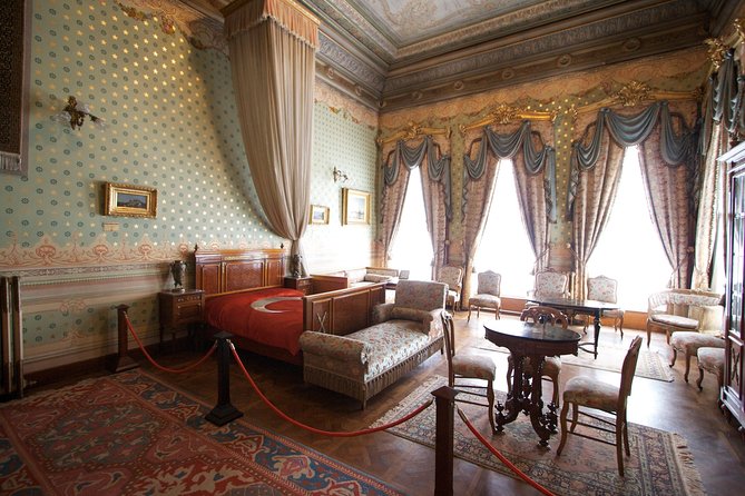 Dolmabahce Palace Tour in Istanbul - Who should book this tour