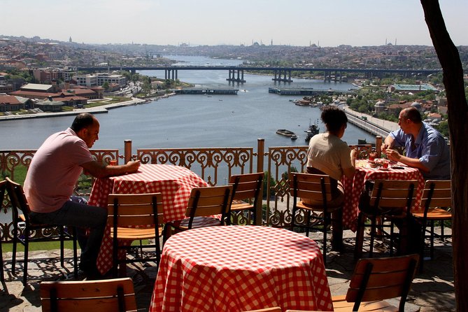 Dolmabahçe Palace with Bosphorus Cruise - Dolmabahçe Palace: grand rooms, limited time