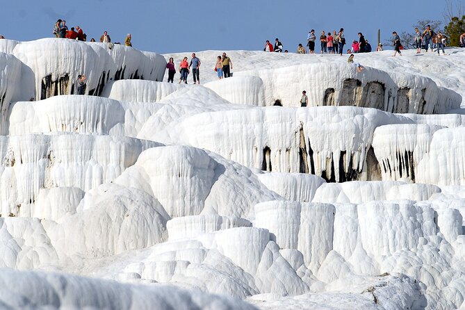 Ephesus and Pamukkale Full-Day Private Tour from Istanbul by Plane - Lunch and the optional craft stop