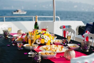 Exclusive Bosphorus Cruise – Luxury Yacht Experience in Istanbul