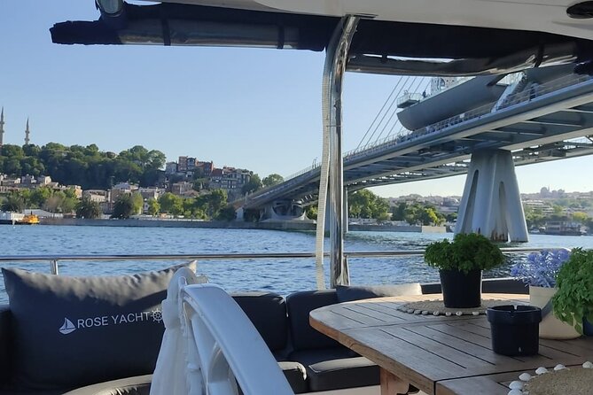 Exclusive Luxury Yacht Bosphorus Sightseeing Cruise in Istanbul - Why the Bosphorus is Istanbul’s best sightseeing route